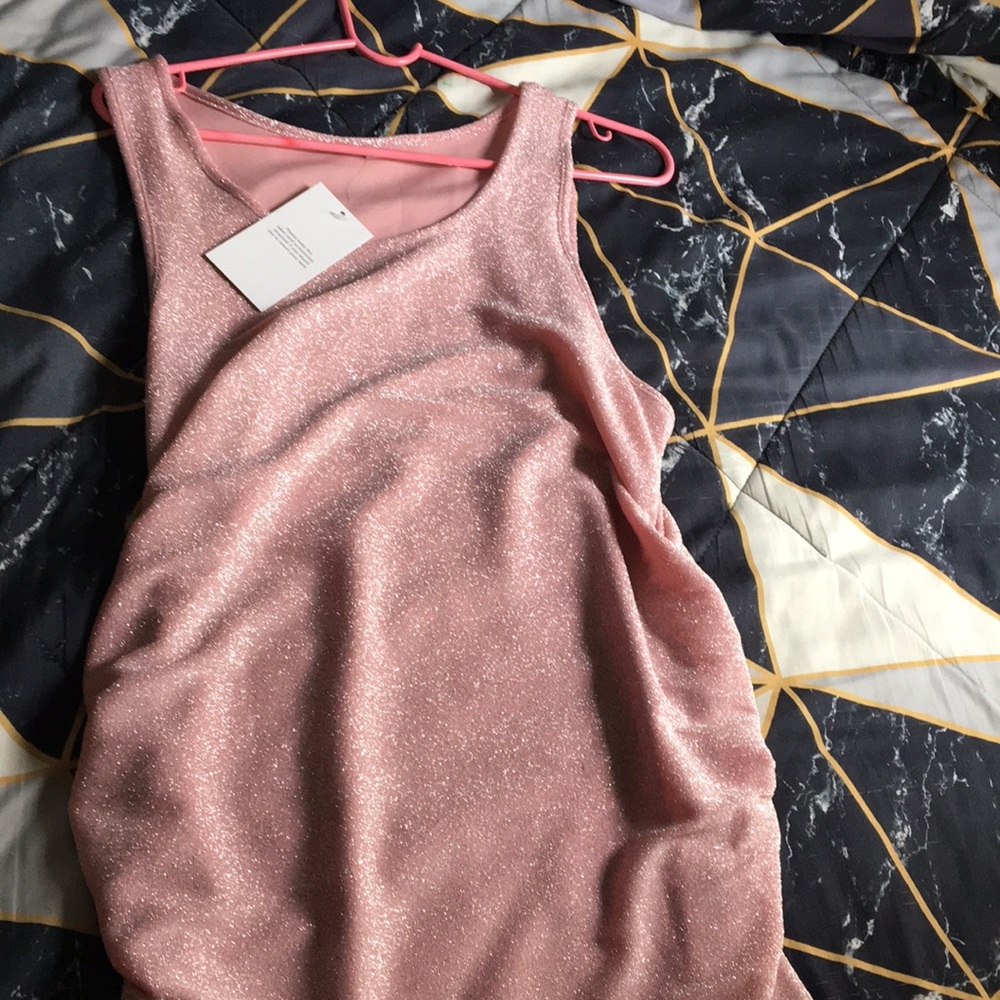 Pink with shimmer on the maternity dress